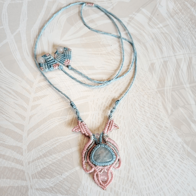 Collier Eclosion pastel
